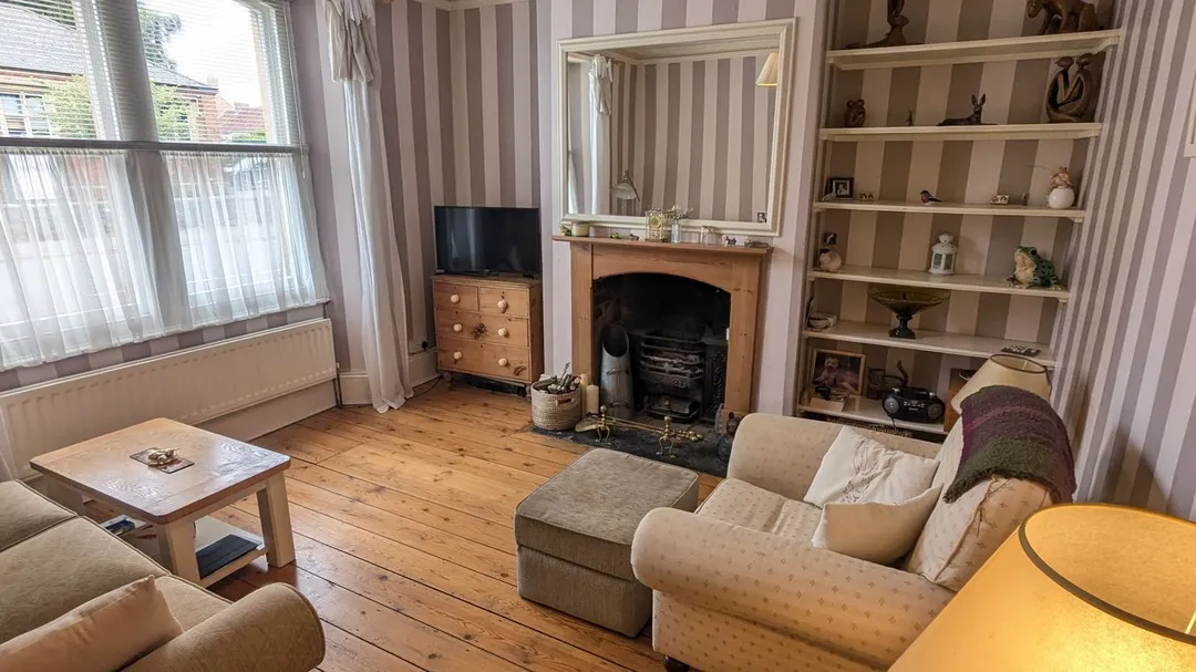 https://mr0.homeflow-assets.co.uk/files/photo/image/47813/4936/_x_/50941315.jpg