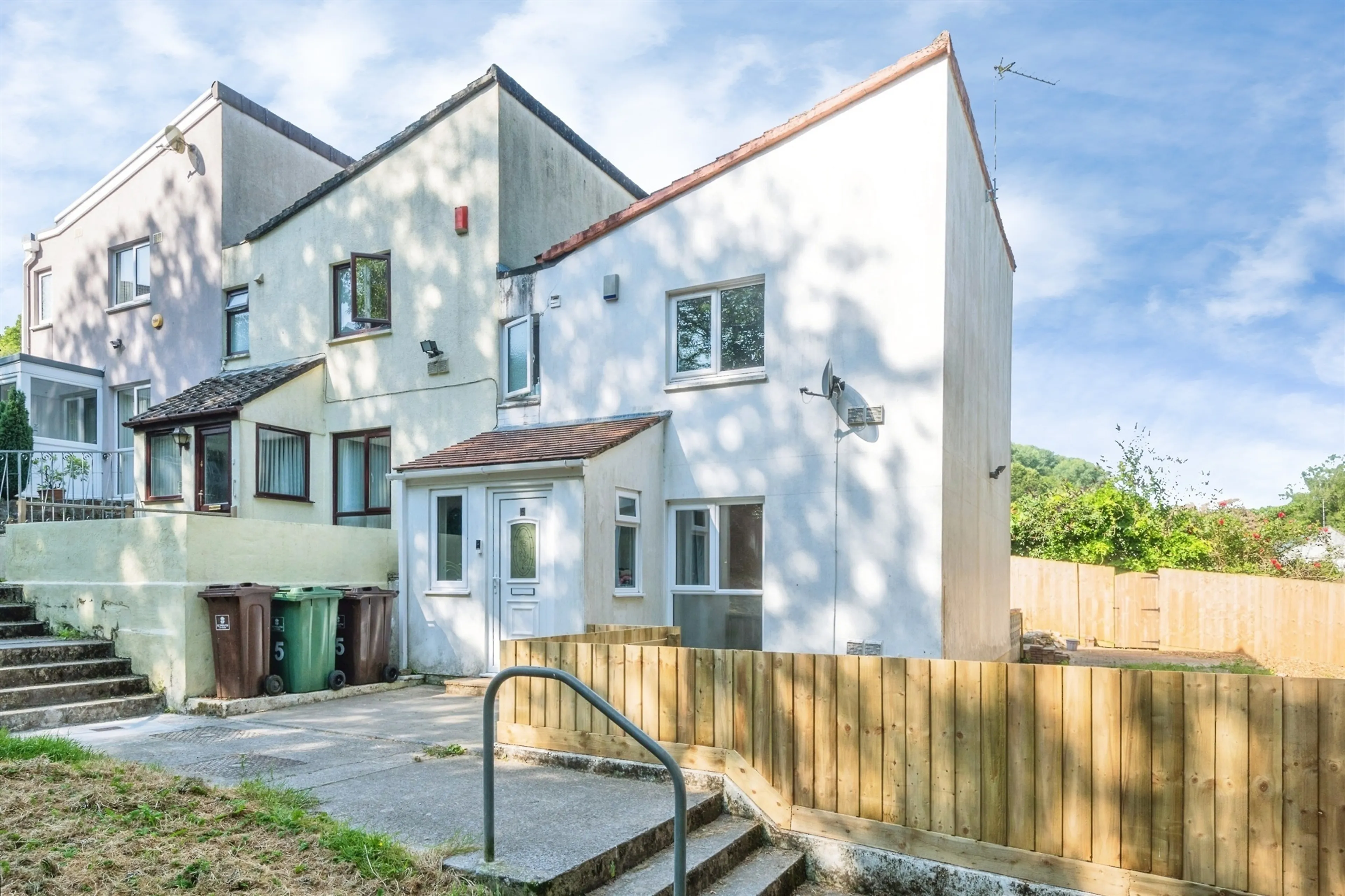 Property photo 0