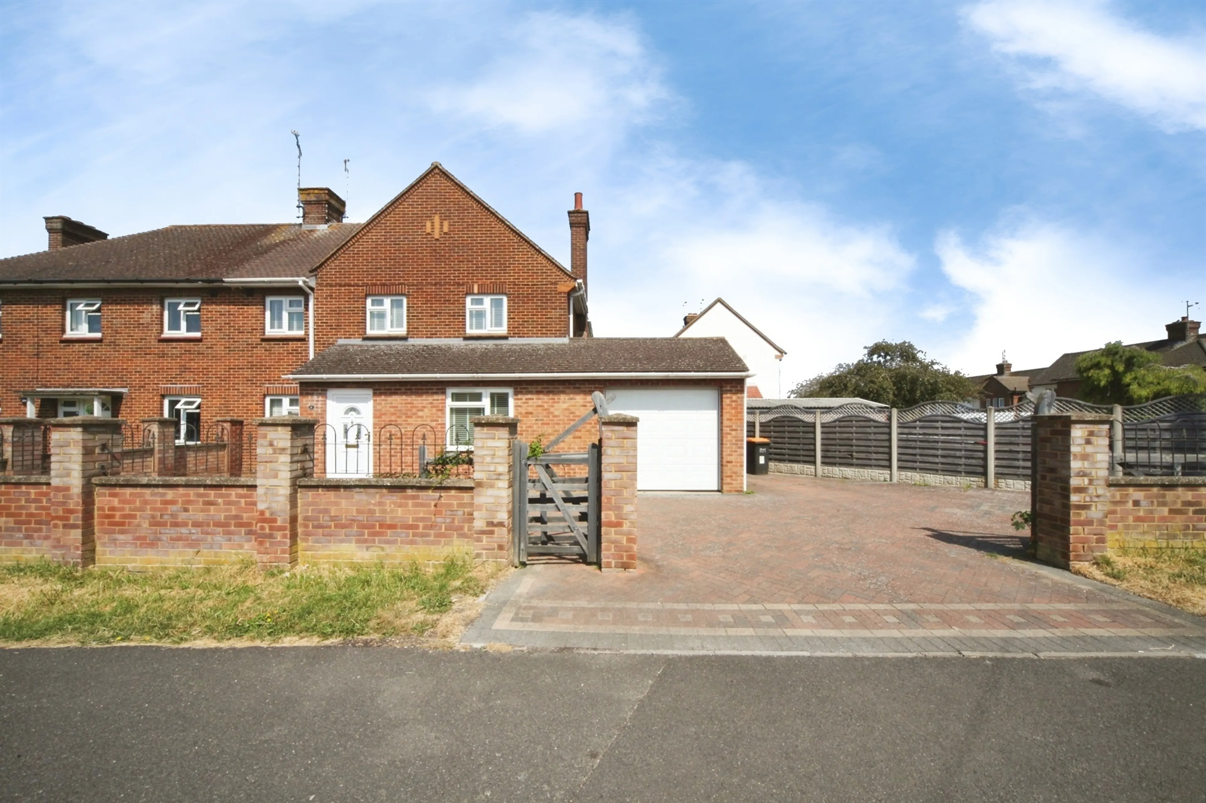 Property photo 0