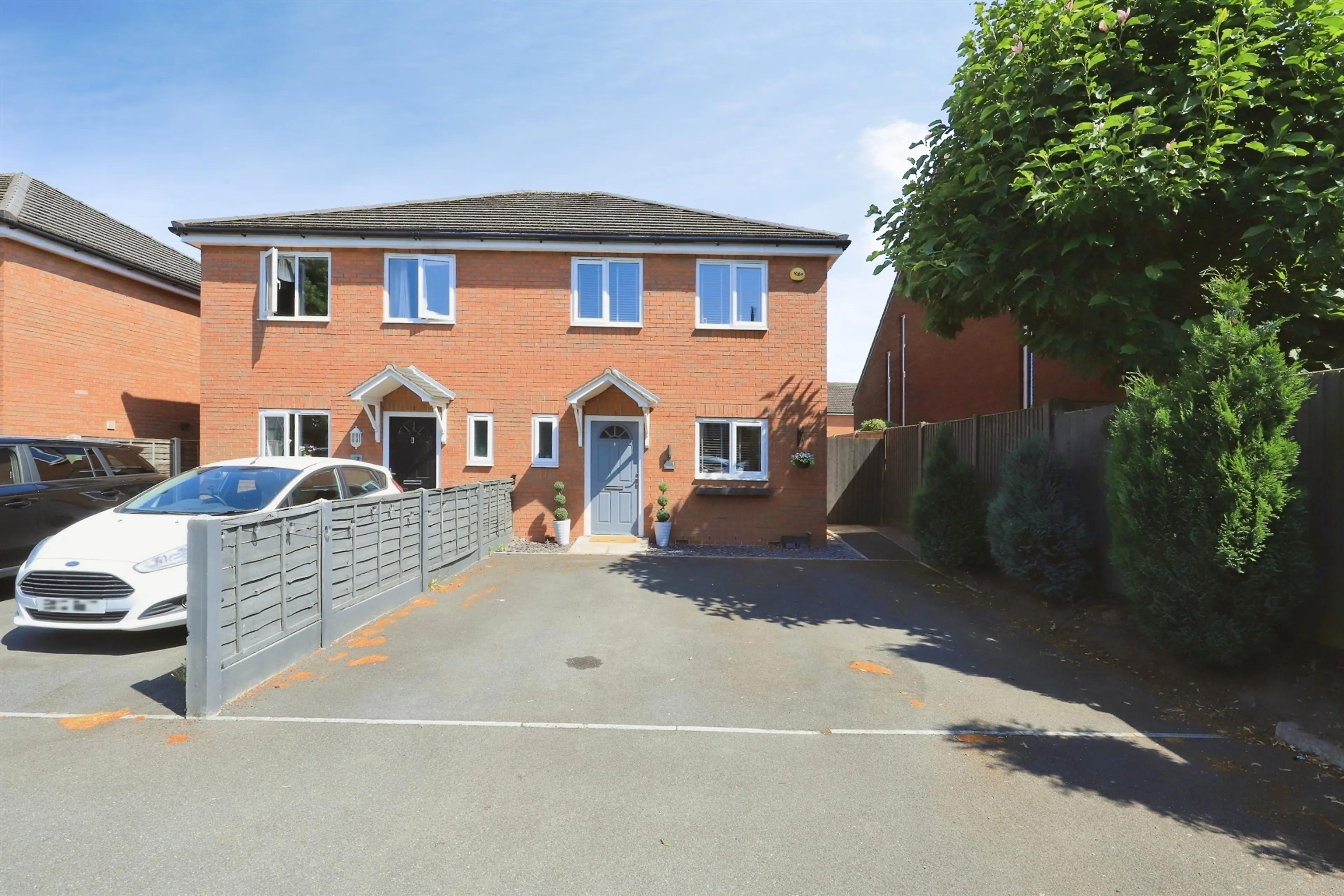 Property photo 0