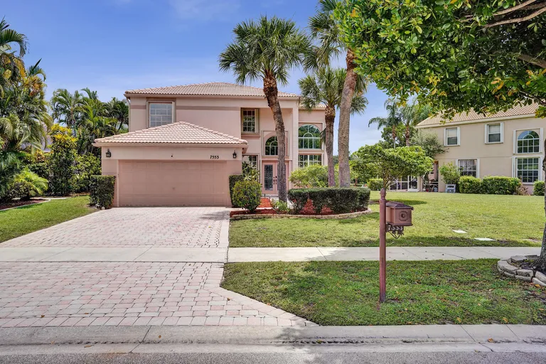 7553 Sally Lyn Ln, Lake Worth Beach, FL 33467