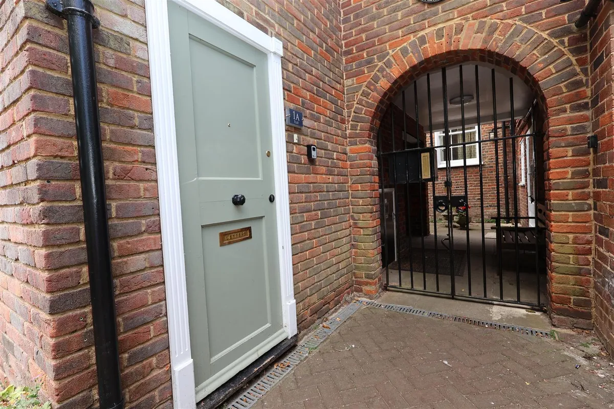 The Alleys, Old Town, Hemel Hempstead, HP2 5ZB