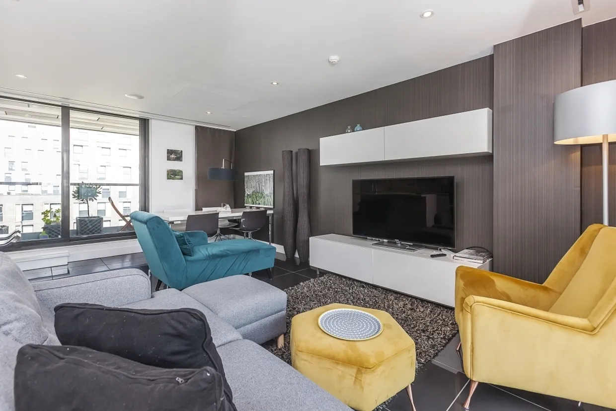 Leman Street E1, EPC:C photo 1