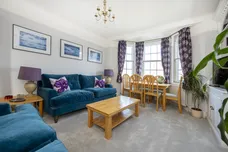 Bromyard Avenue London W3 photo 7