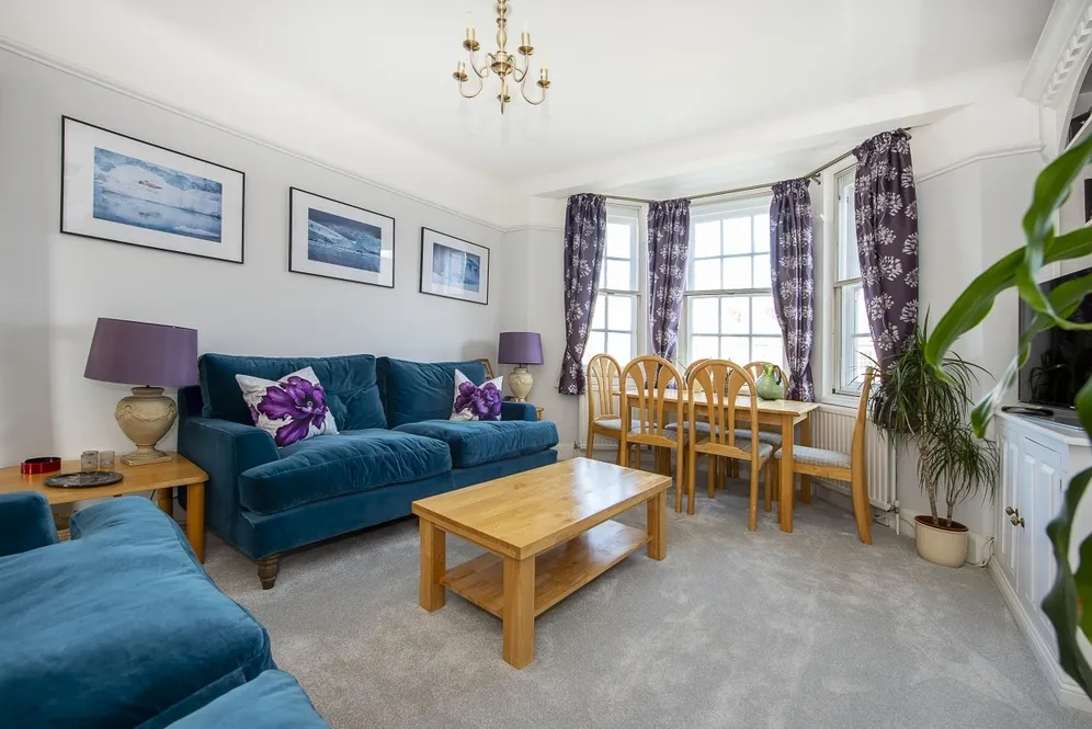 Bromyard Avenue London W3 photo 7
