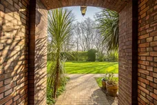 Bromyard Avenue London W3 photo 11