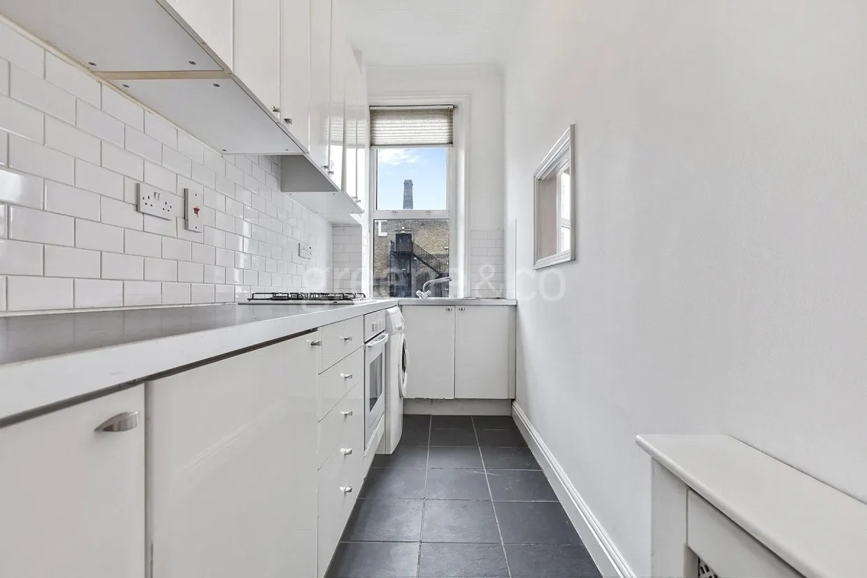 Saltram Crescent London W9 photo 8