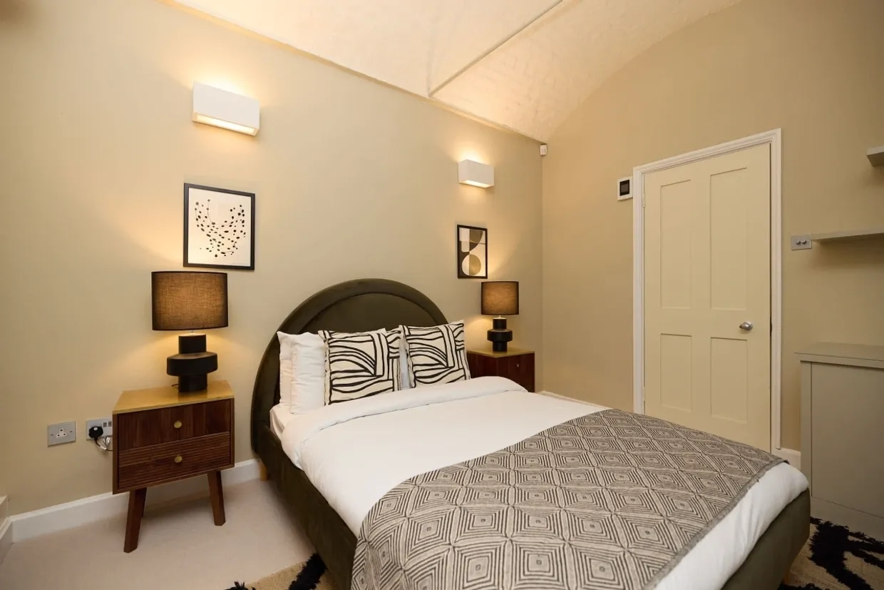 Ivory House, St. Katharine Dock, E1W photo 10