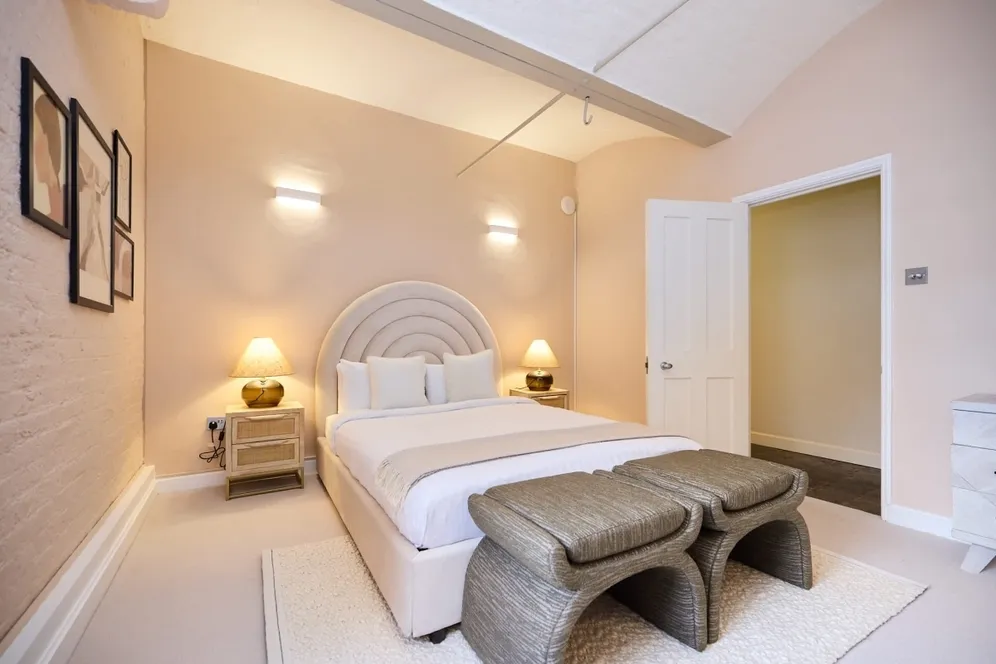 Ivory House, St. Katharine Dock, E1W photo 12