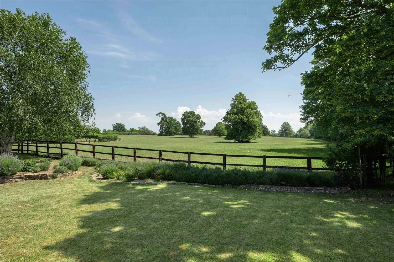 Icklingham Road, West Stow, IP28 photo 2