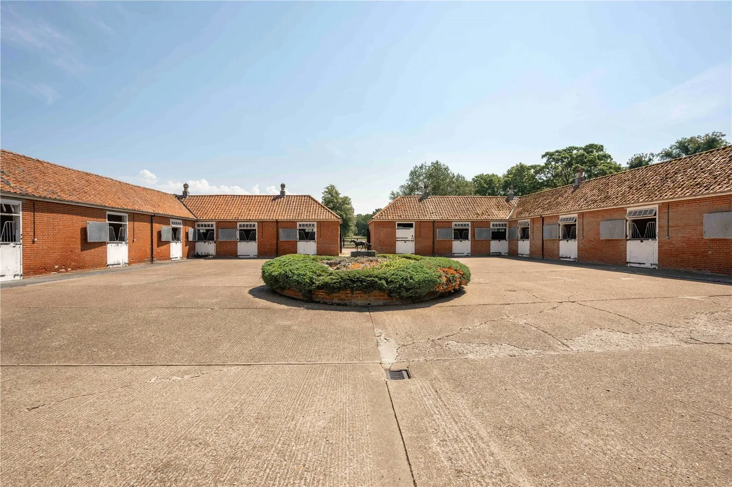Icklingham Road, West Stow, IP28 photo 17