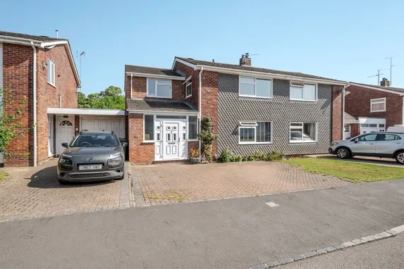 Groveland Road Speen RG14