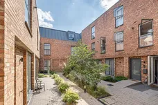Wells Walk, E7 photo 19