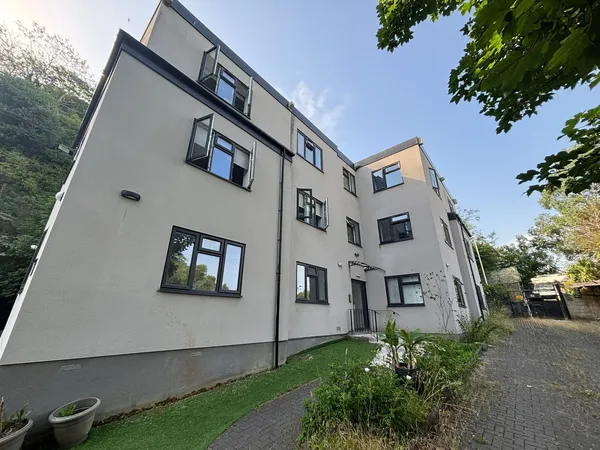 Oliver Court, Torquay