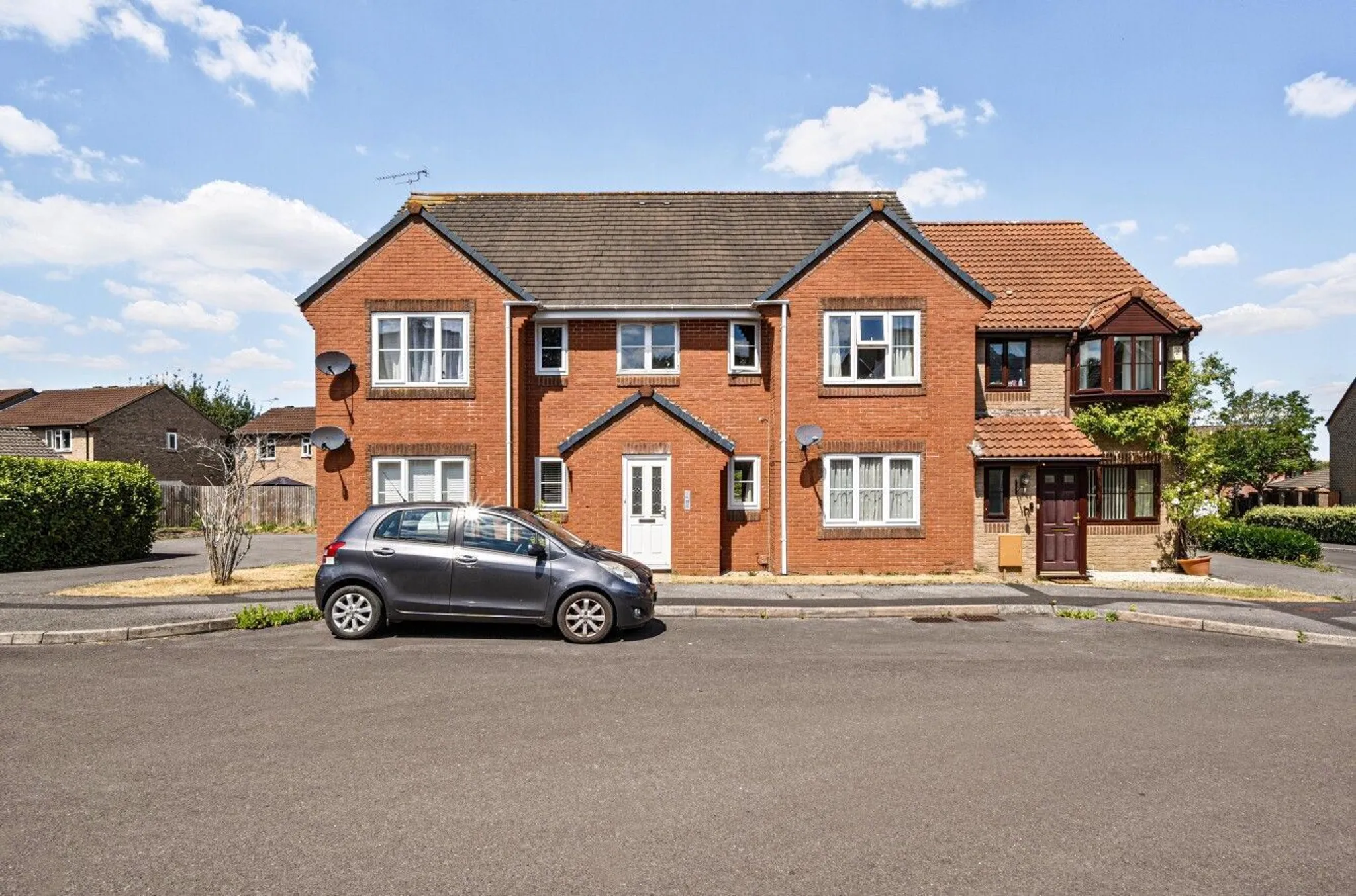 https://mr0.homeflow-assets.co.uk/files/photo/image/47817/7359/_x_/50802410.jpg