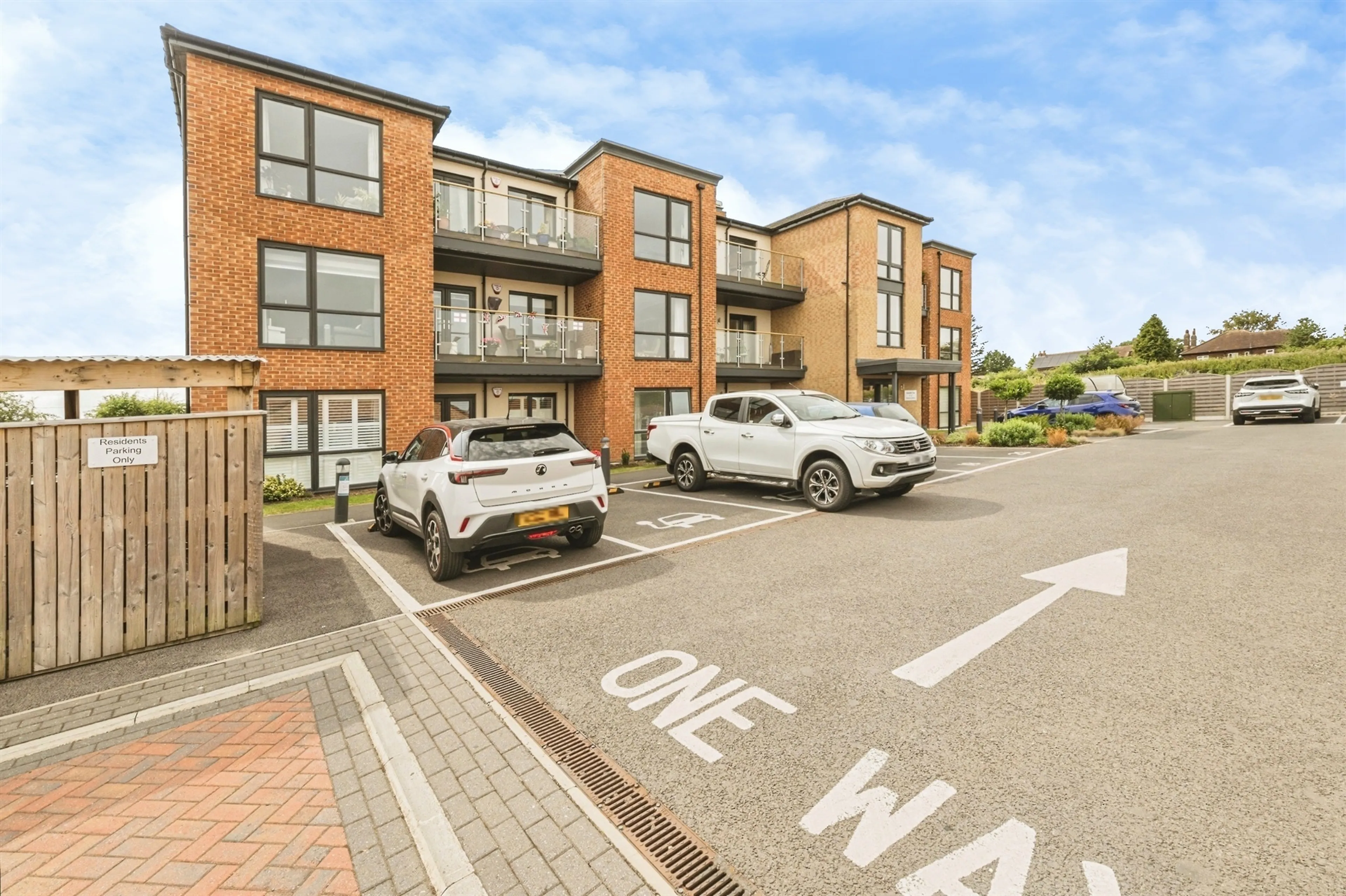 Property at Waterton Gardens, Walton, Wakefield