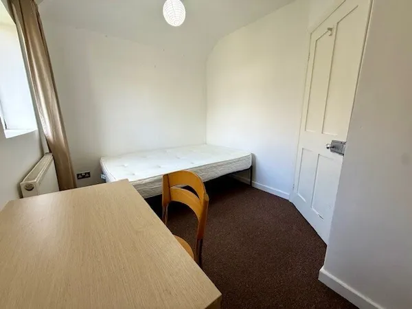 Room 2, Donnington Bridge Road