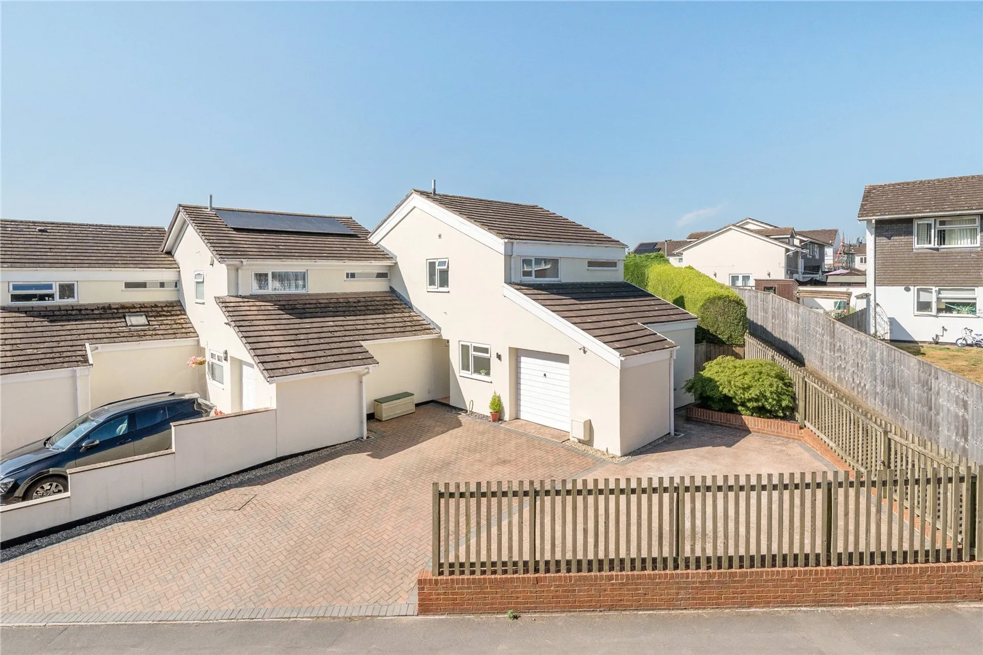 Property photo top 0