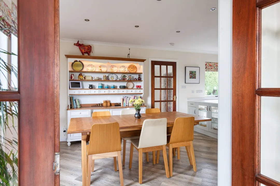 https://mr0.homeflow-assets.co.uk/files/photo/image/47819/2355/_x_/DSC_2557_HDR-140.jpg