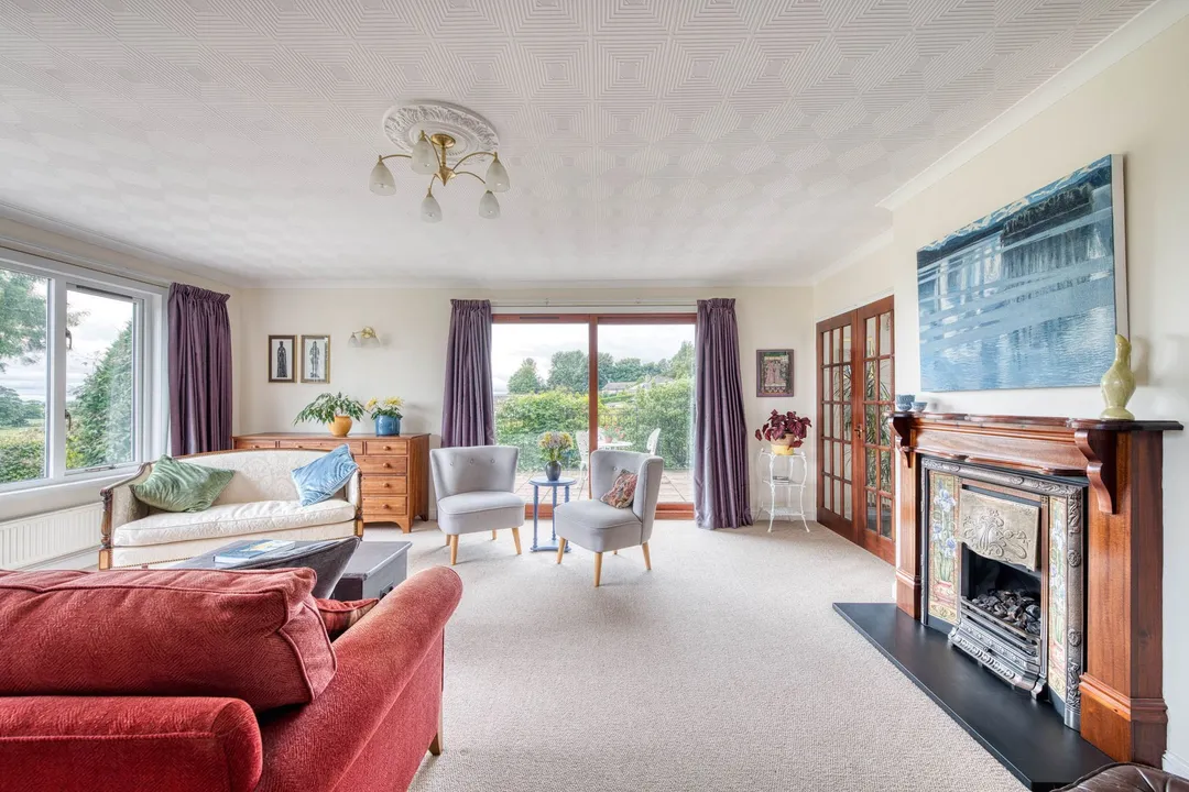 https://mr0.homeflow-assets.co.uk/files/photo/image/47819/2359/_x_/DSC_2437_HDR-118.jpg