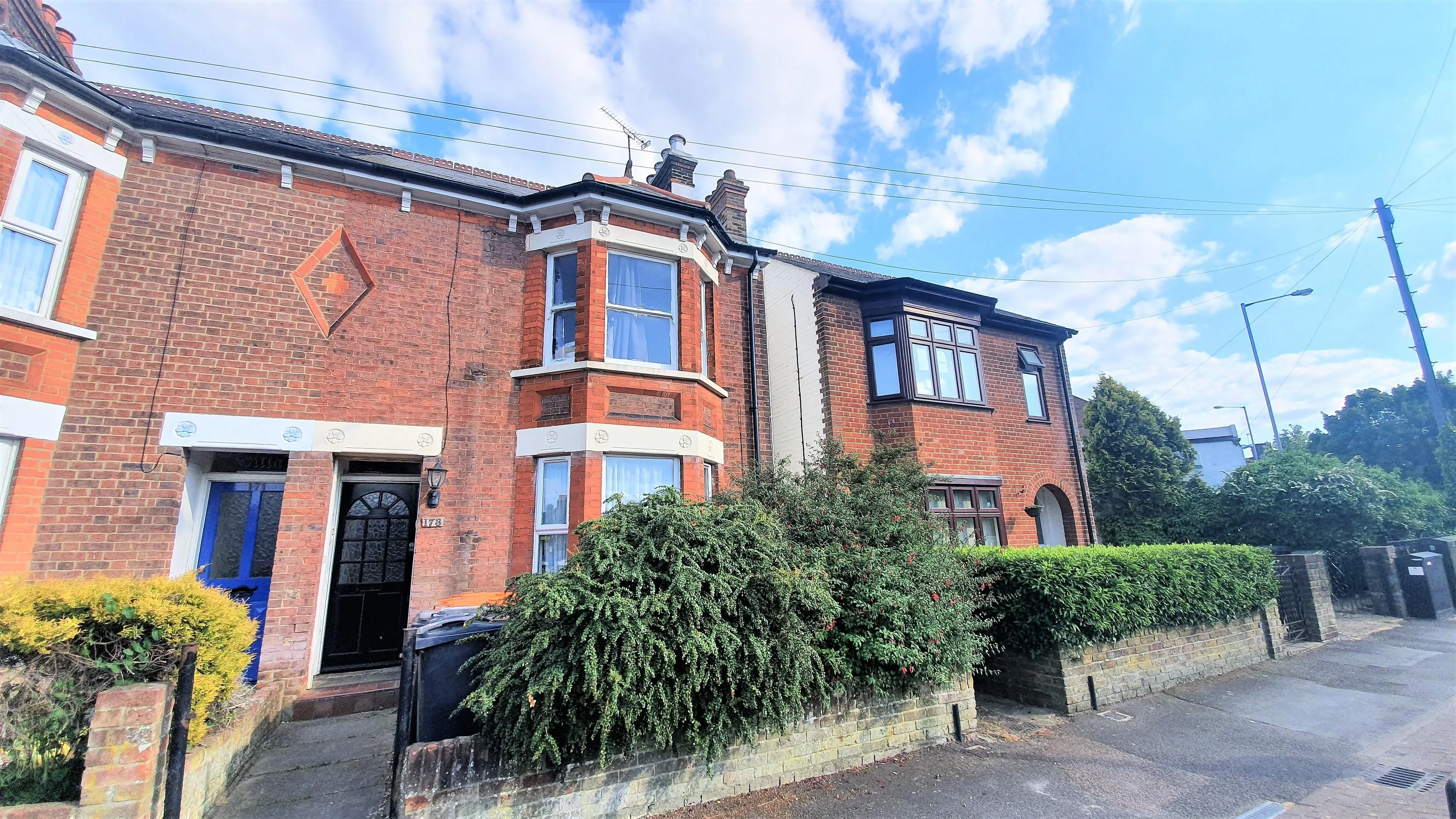 Property photo 0