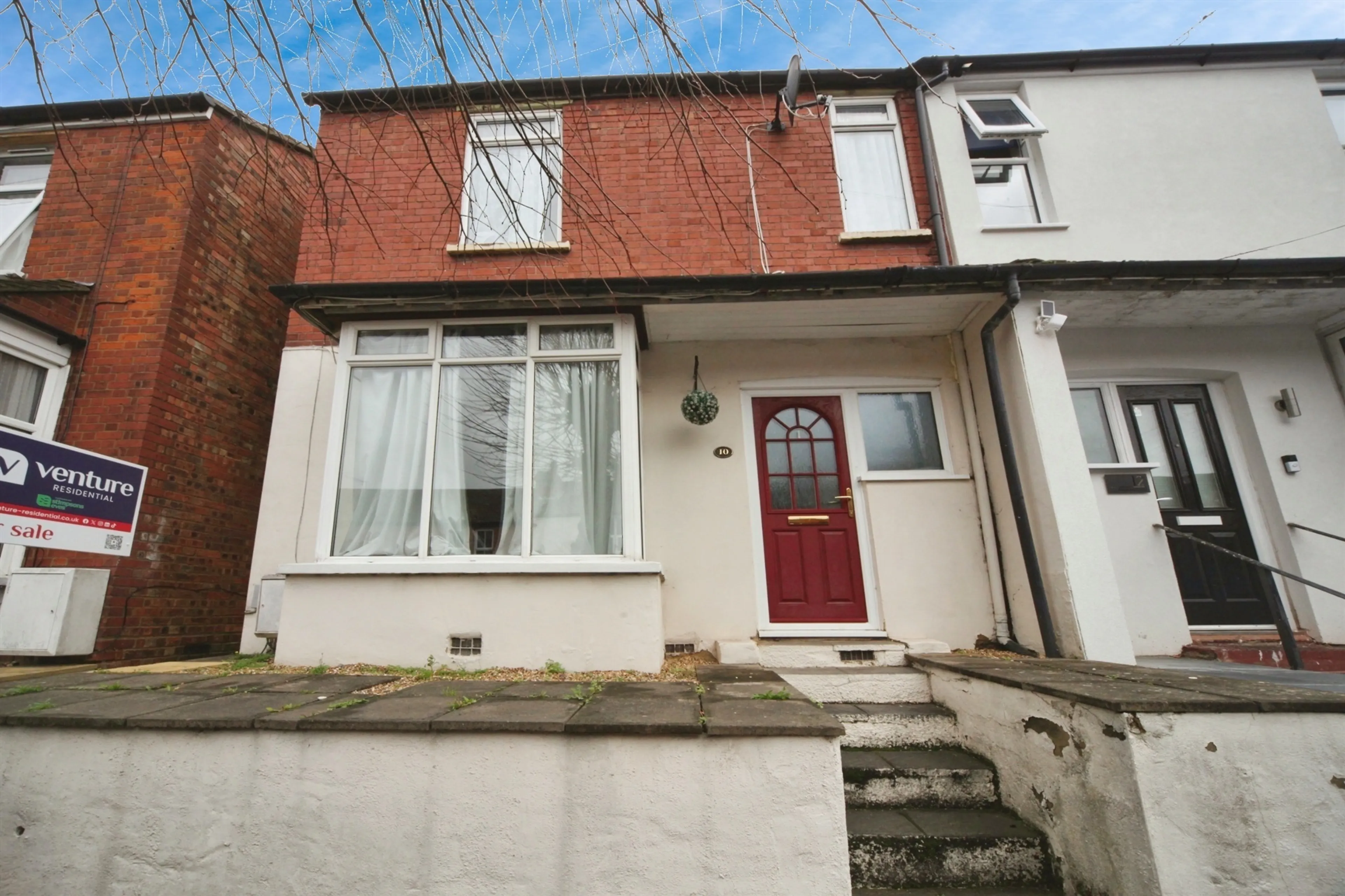 Property photo 0