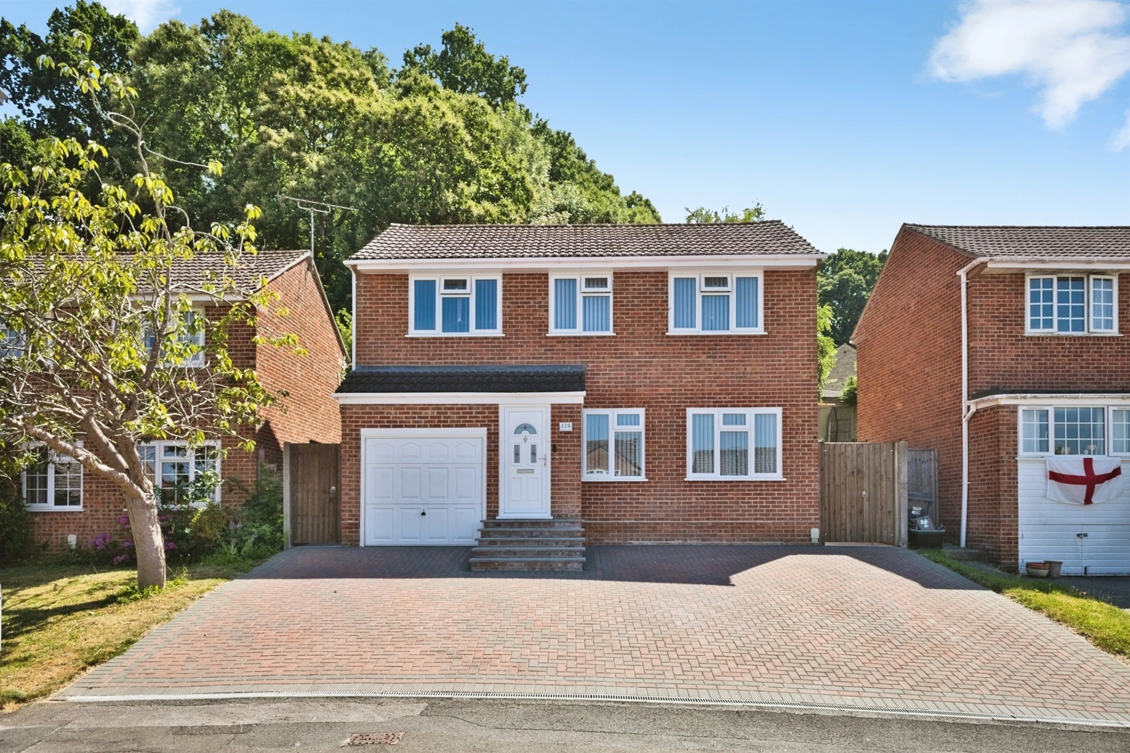 Property photo 0