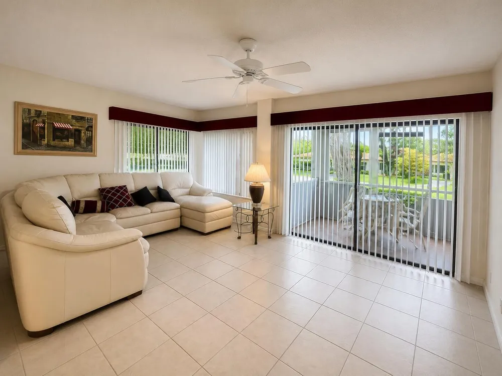 5068 Rose Hill Dr, Boynton Beach, FL 33437-1308