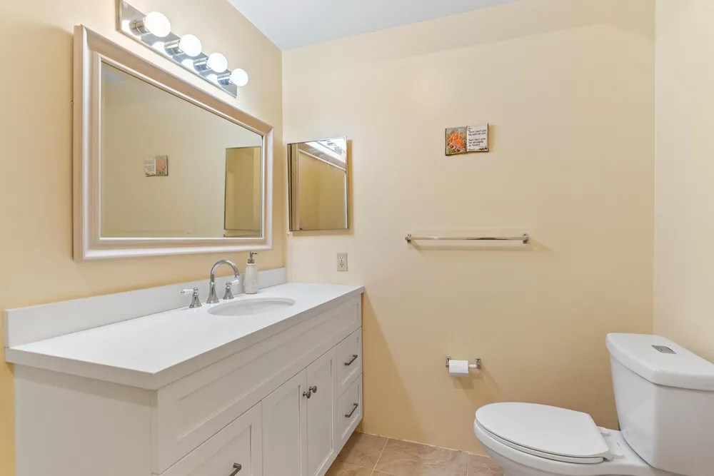 8108 NW 100th Ln, Tamarac, FL 33321