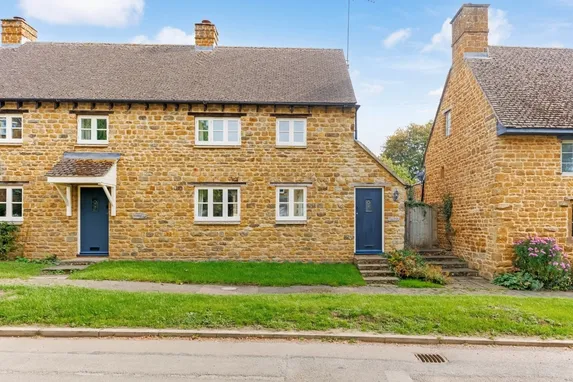 Wroxton Lane Horley OX15