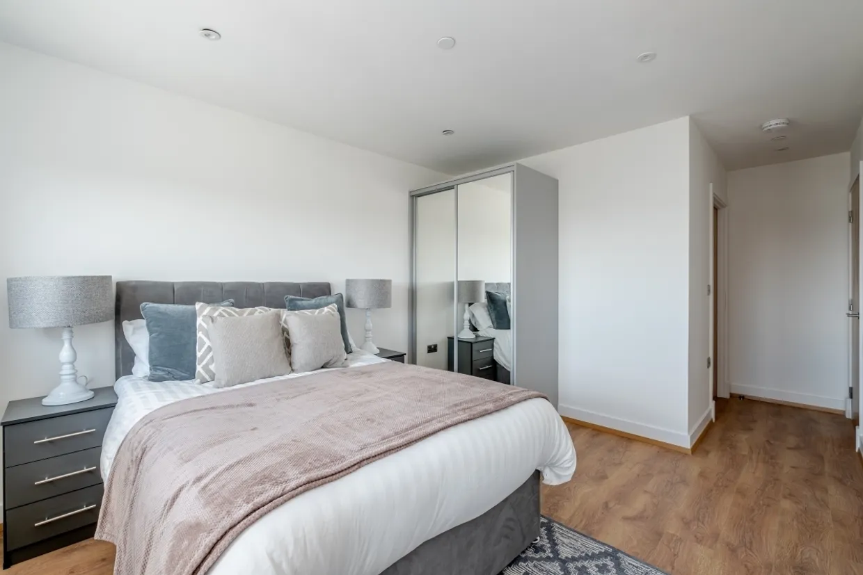 Mast Quay, Woolwich, London SE18 photo 9