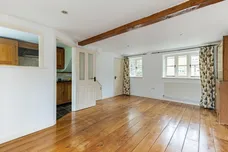 Wroxton Lane Horley OX15 photo 10