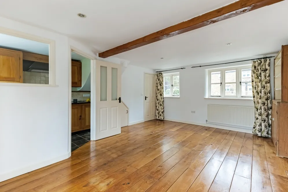 Wroxton Lane Horley OX15 photo 10