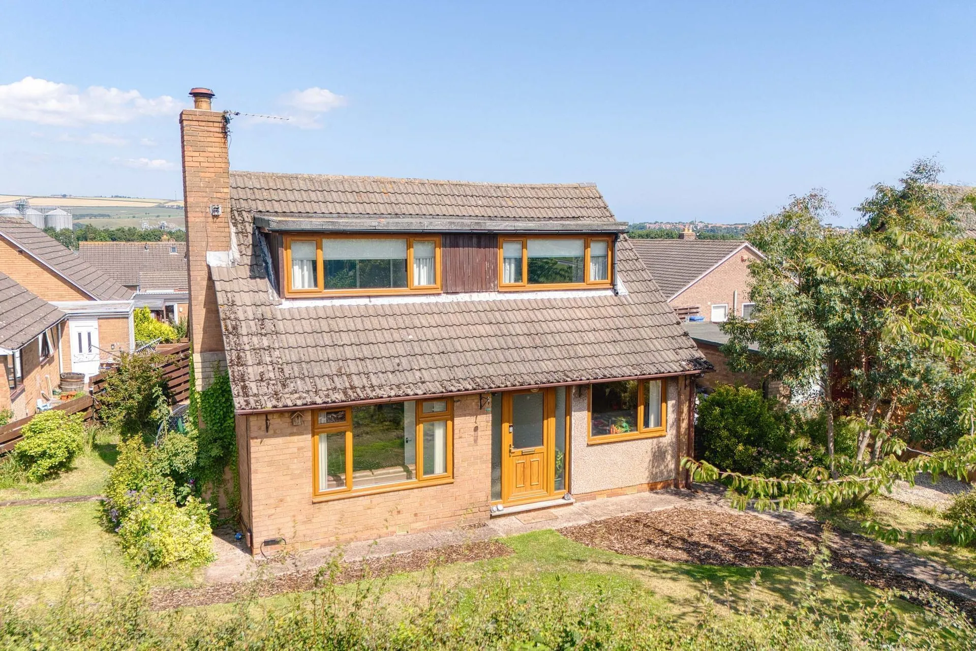 Property photo top 0
