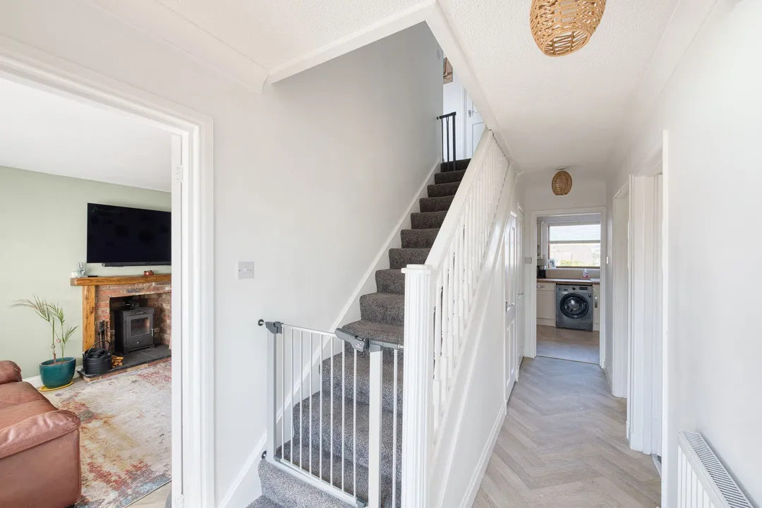https://mr0.homeflow-assets.co.uk/files/photo/image/47827/8013/_x_/DSC_3388_HDR-4.jpg