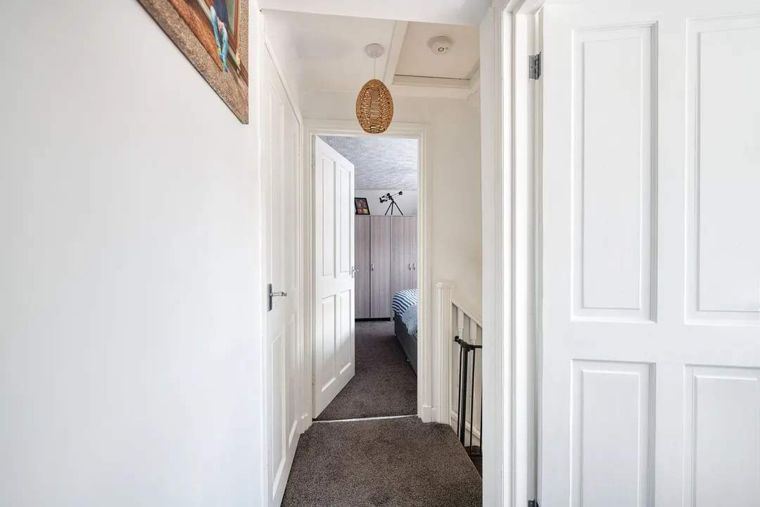 https://mr0.homeflow-assets.co.uk/files/photo/image/47827/8018/_x_/DSC_3533_HDR-29.jpg
