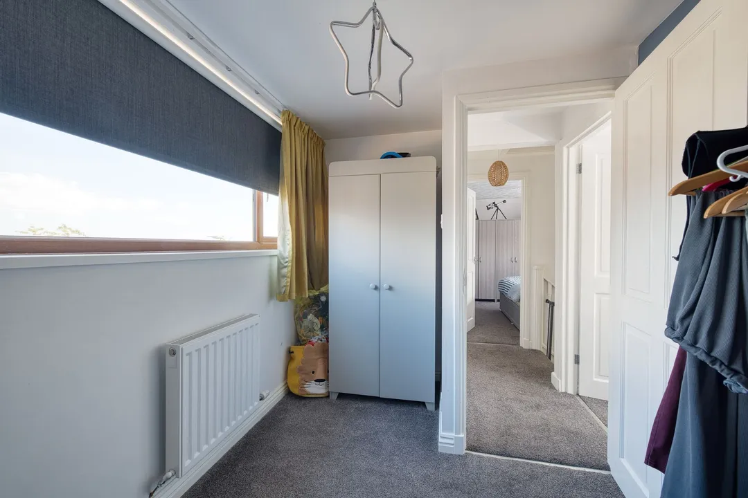 https://mr0.homeflow-assets.co.uk/files/photo/image/47827/8037/_x_/DSC_3528_HDR-28.jpg