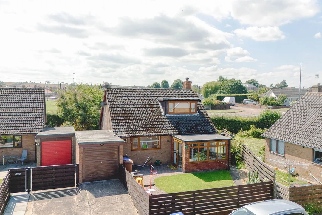 https://mr0.homeflow-assets.co.uk/files/photo/image/47827/8053/_x_/DJI_20260709112918_0552_D_HDR-76.jpg