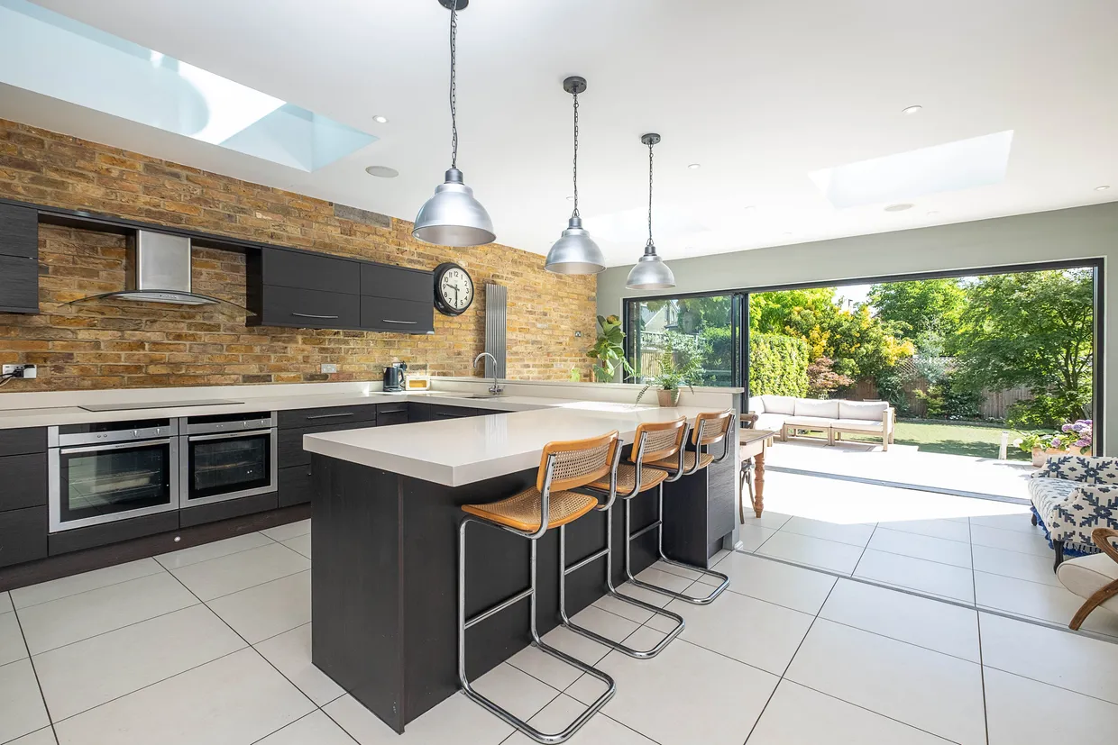 Langham Road, Teddington, TW11 photo 3