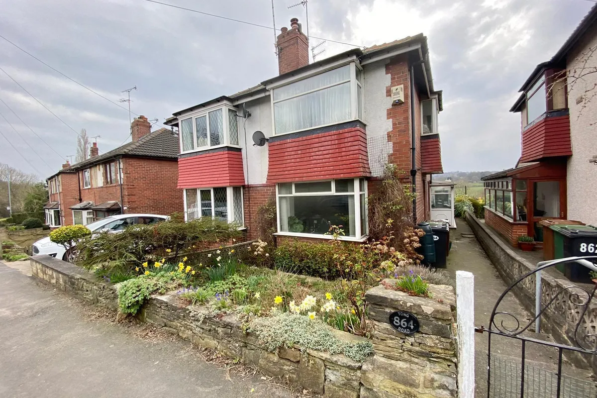 Tong Road, LEEDS