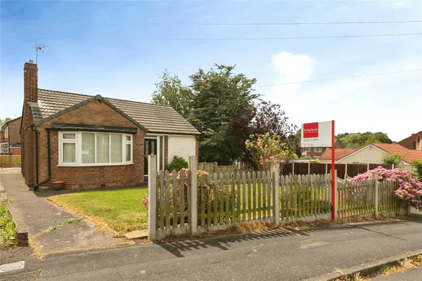 Chiltern Avenue, MACCLESFIELD, Cheshi...