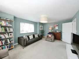 Willow Drive, Shireoaks, Worksop thumb 3