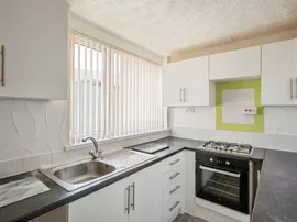 Scholfield Crescent, Maltby, Rotherham thumb 2