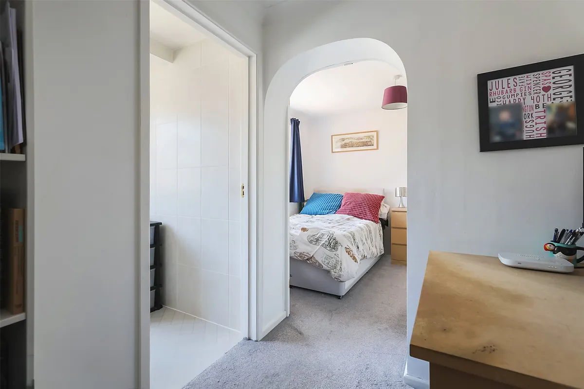 Collingwood Close, Horley, Surrey, RH6