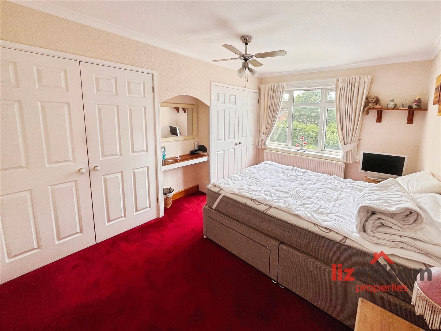 Vicarage Road, Swadlincote Image 15