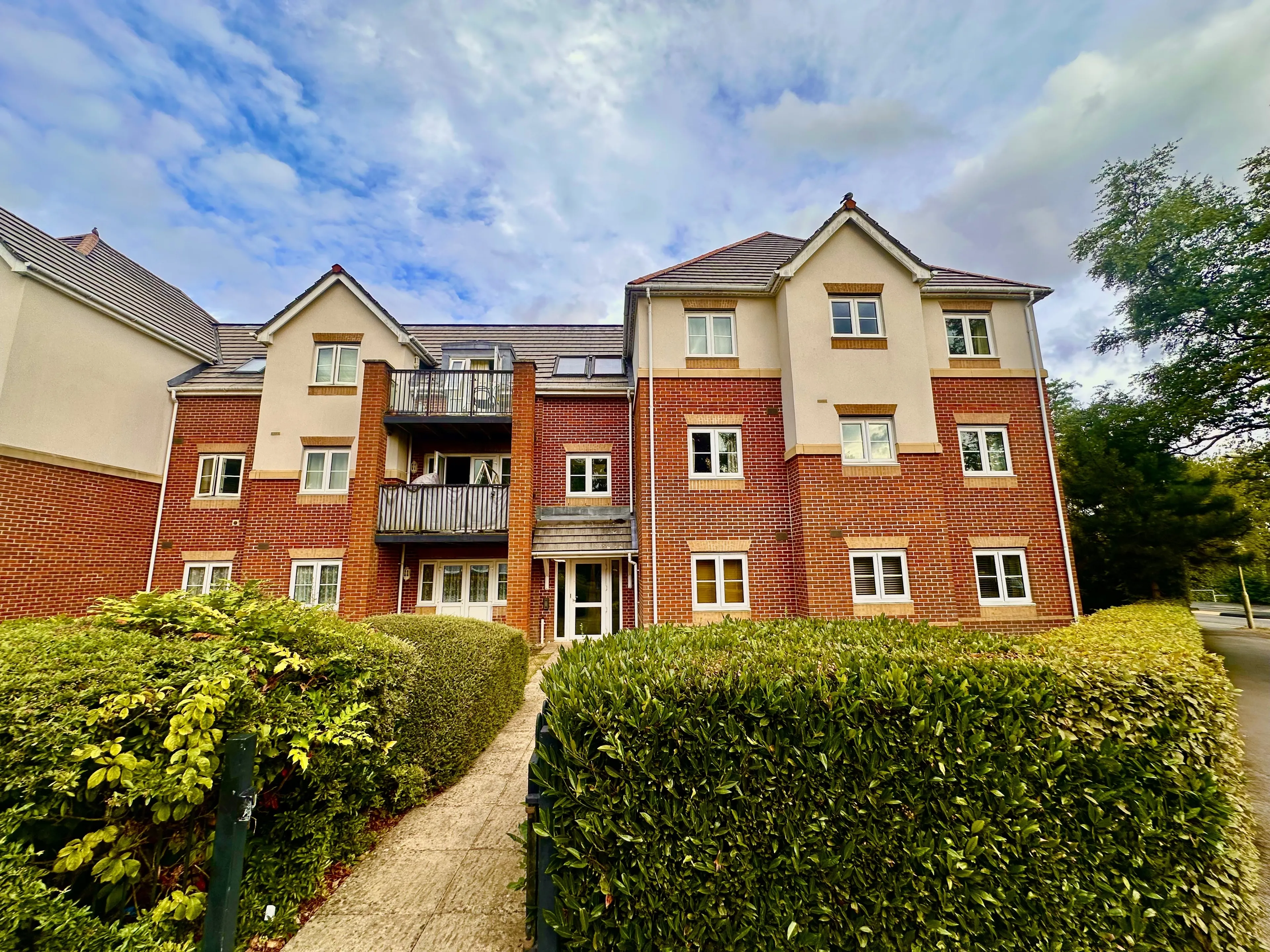 Property photo 0