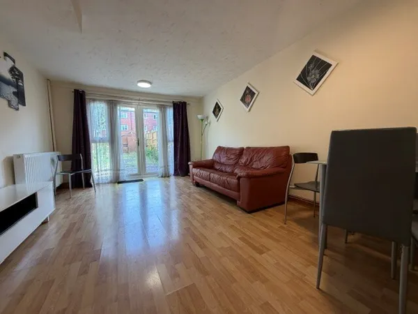 Downview, Dunsable Road, Luton, Bedfo...
