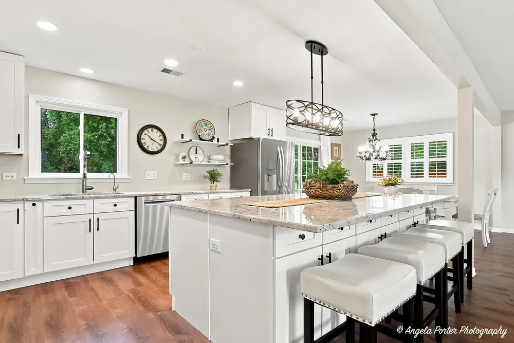 152 Foxwood Ln, Barrington, IL 60010
