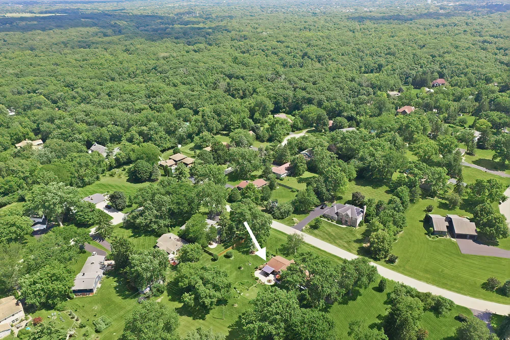152 Foxwood Ln, Barrington, IL 60010