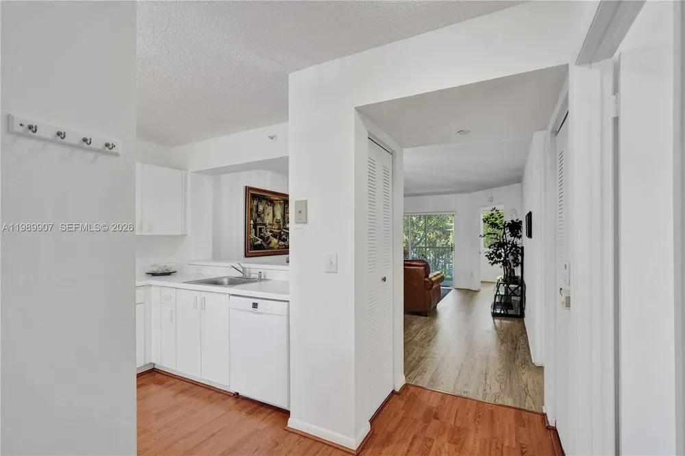 9511 Weldon Cir, Tamarac, FL 33321